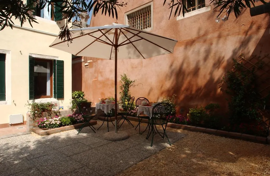 ***  Casa Mimma Bed & Breakfast Venedik İtalya